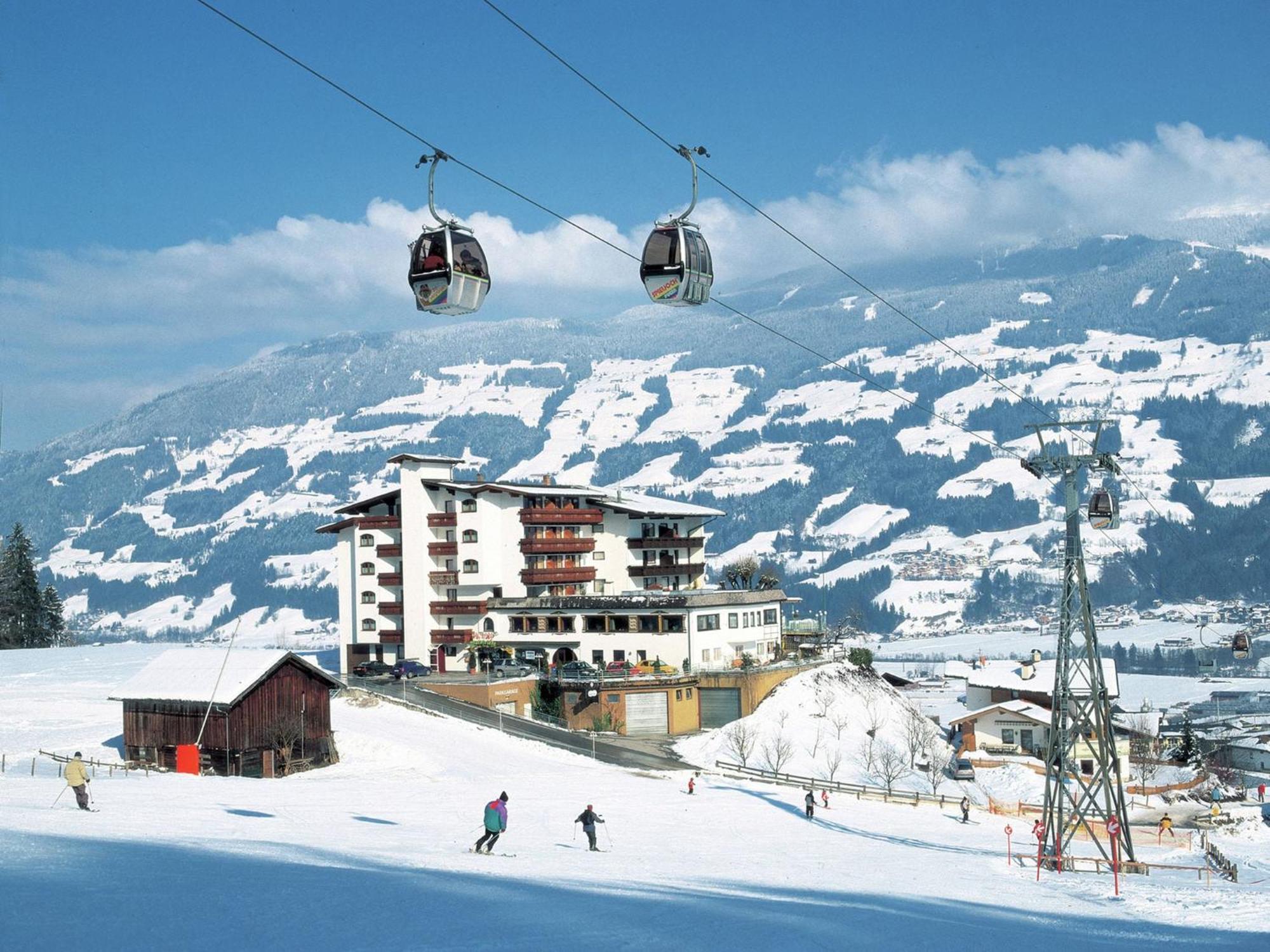 Spacious Holiday Flat Close To The Ski Area 乌登斯 外观 照片